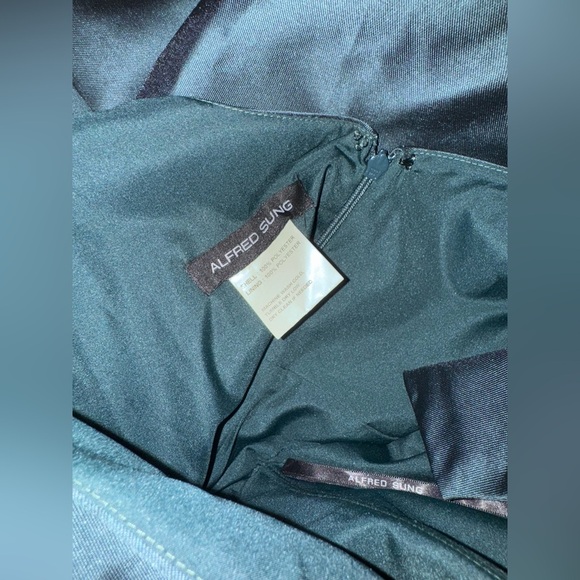 NEW Alfred Sung Bow Strap Satin Twill Trumpet Gown Sz 4 R evergreen green - Picture 4 of 6